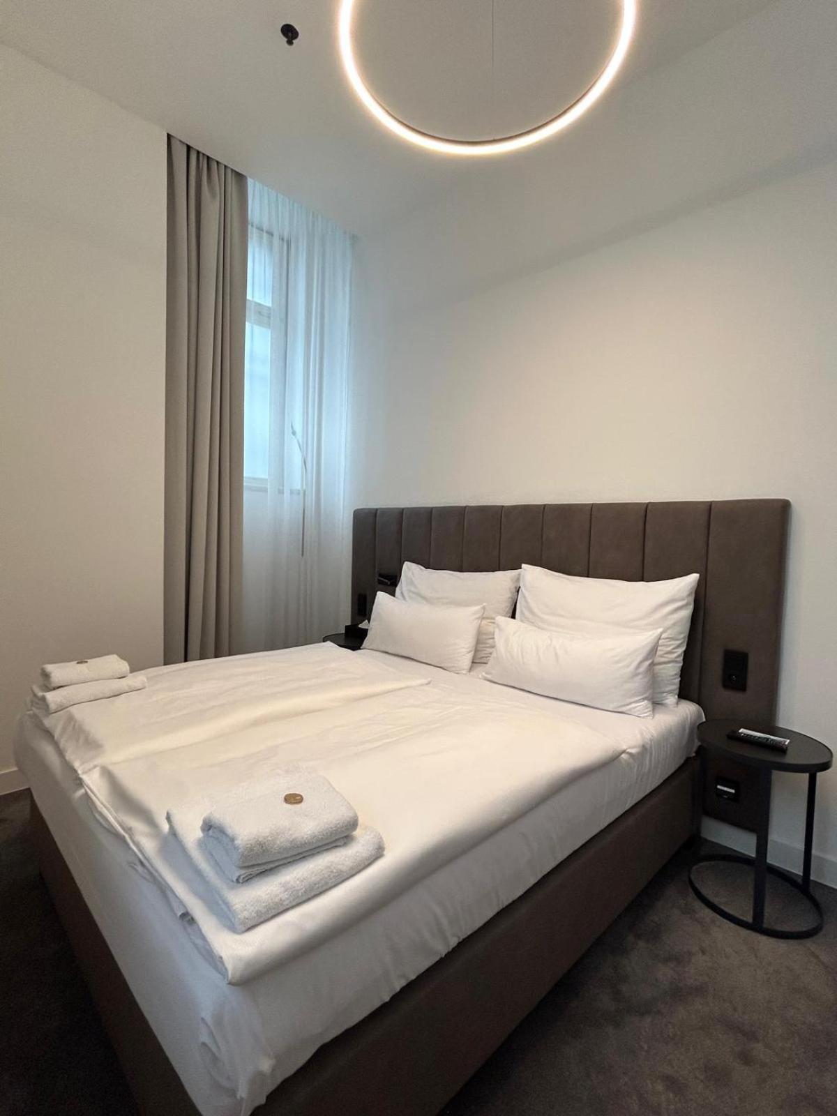 The Gold Bank Hotel Praga